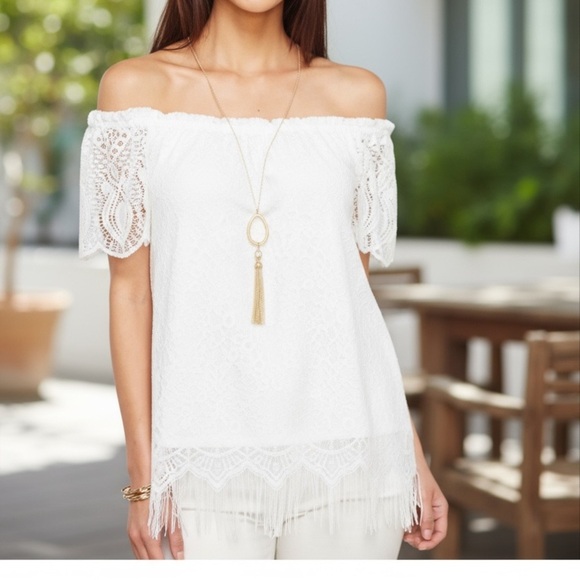 Lilly Pulitzer Lace Off The Shoulder Top -Resort White Fringe Lace Size S - Picture 1 of 8